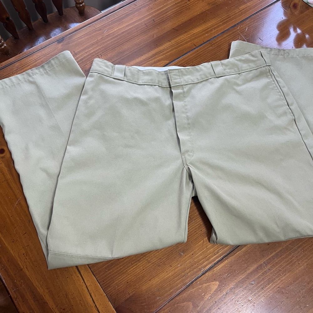 Dickies Men’s Workwear Pants 42x32 Khaki Durable Work Pants Utility Casual